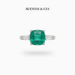 Princess Trilogy Ring with Paraiba Princess Stone – on White Gold
