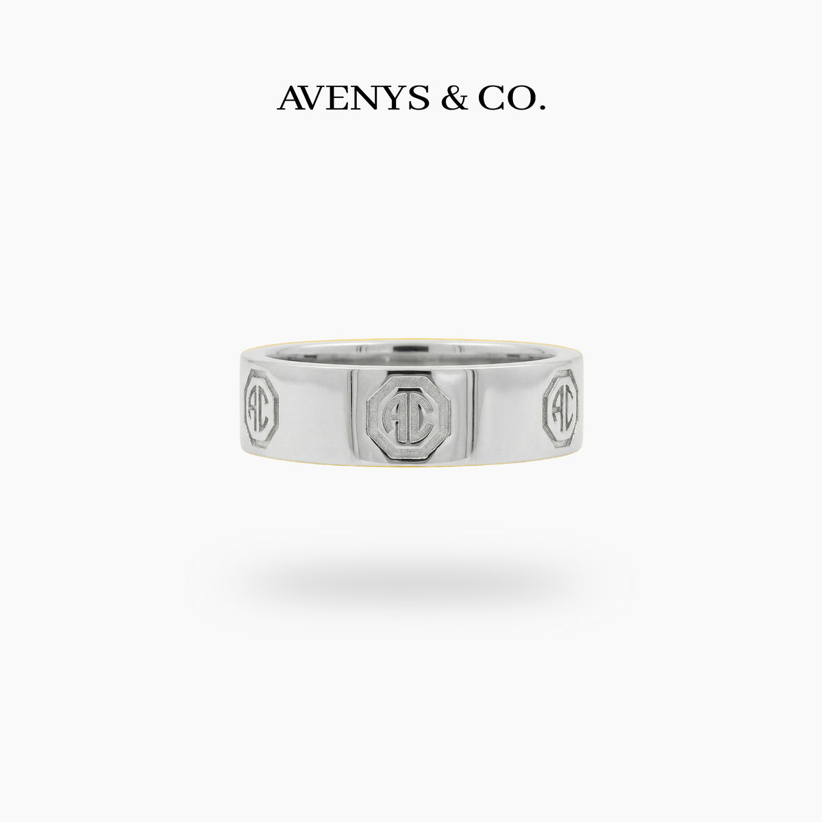 Halo Classic Ring – on White Gold