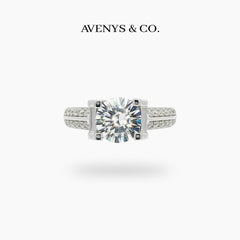 Suspension Max Pave Ring with White Round Stone – on White Gold