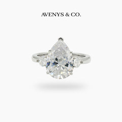 Pear Trilogy Ring with White Pear Stone – on White Gold