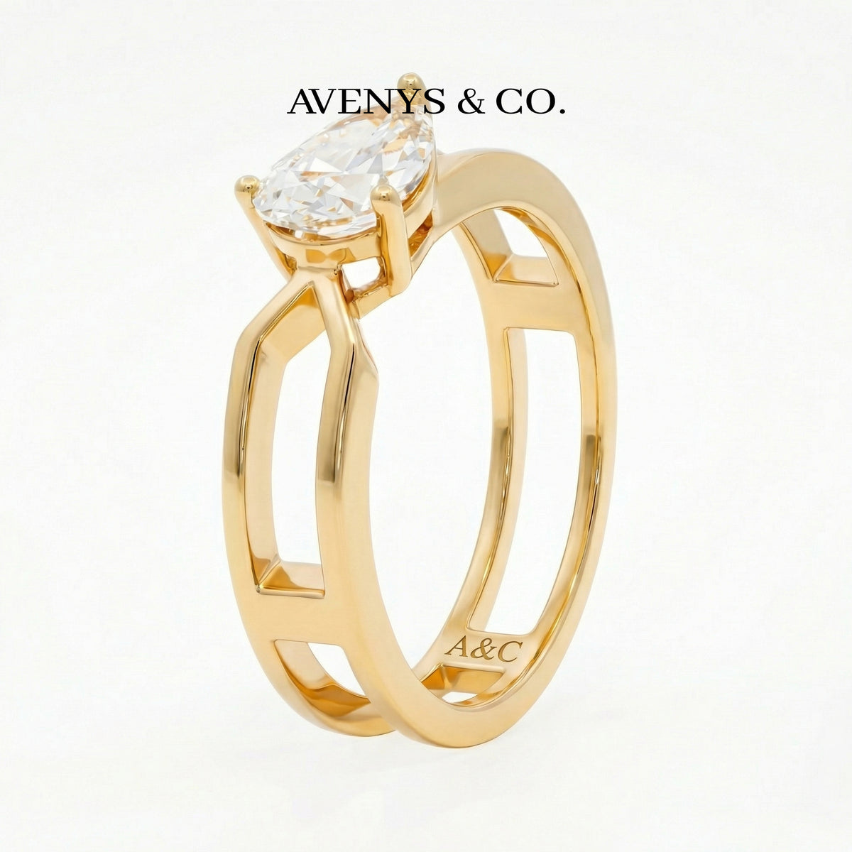 Bridge Classic Ring with White Pear Stone – on Yellow Gold