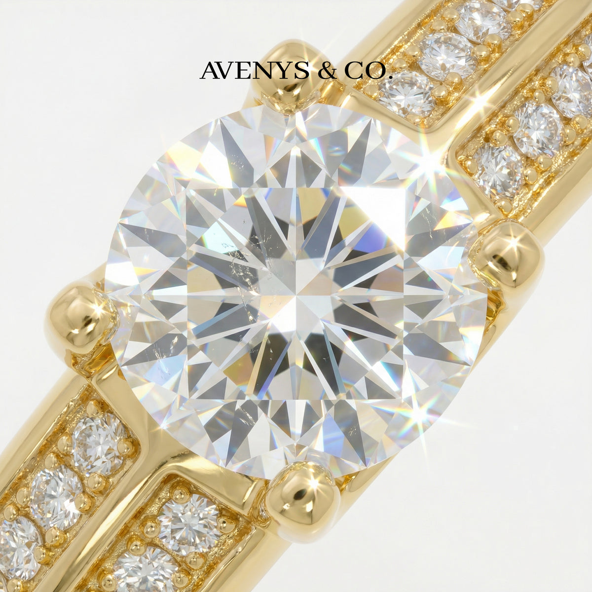 Suspension Max Pave Ring with White Round Stone – on Yellow Gold