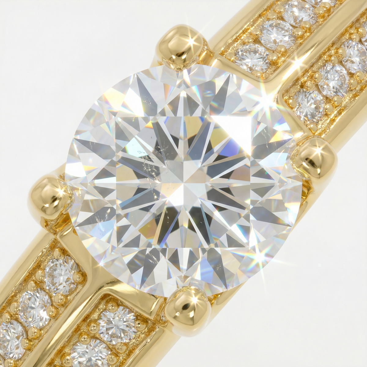 Suspension Max Pave Ring with White Round Stone – on Yellow Gold
