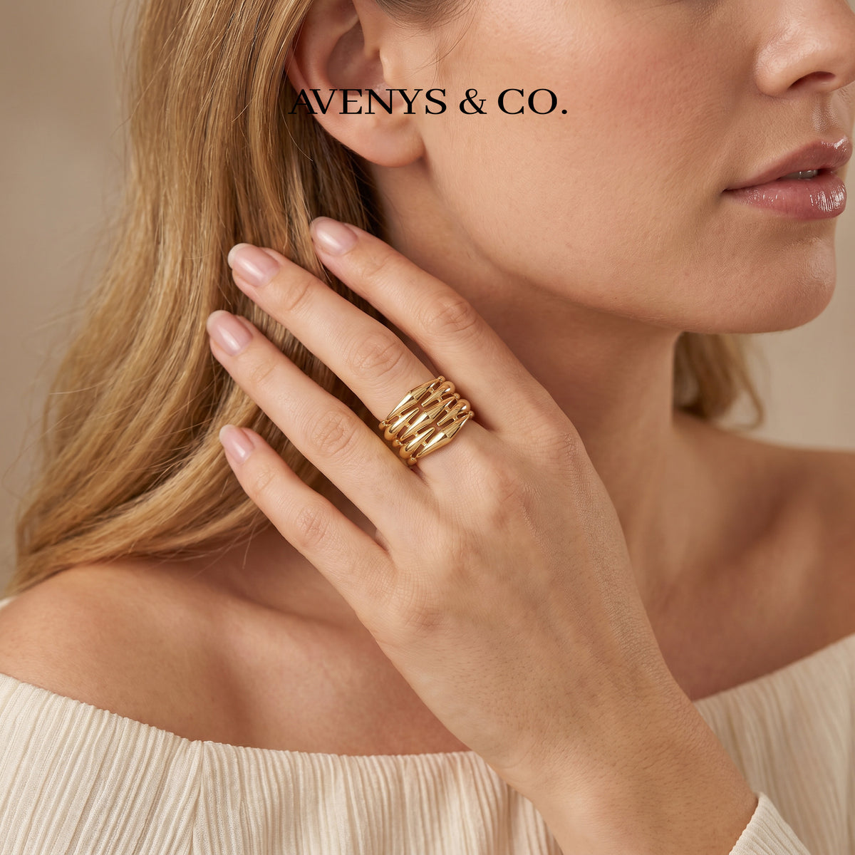 Timeless Eternal Ring – on Yellow Gold