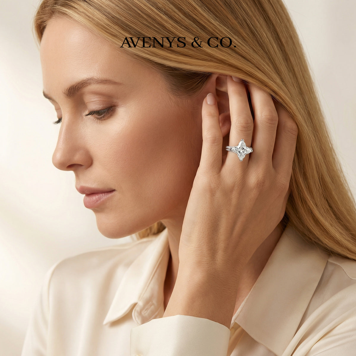 Star Pave Ring with White Marquise Stone – on White Gold