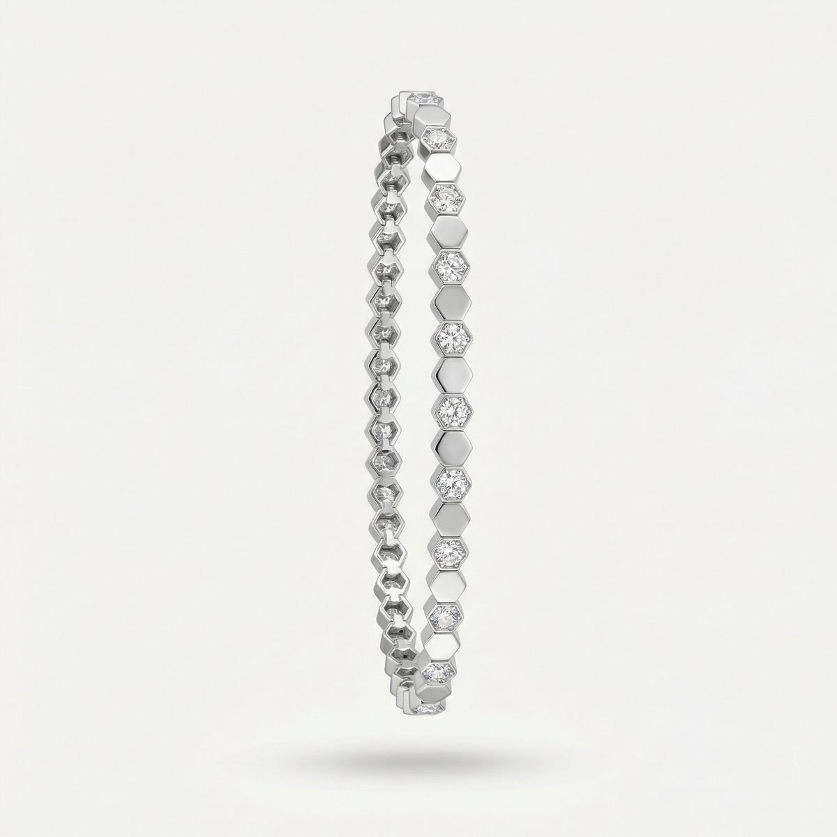 Honeycomb Bracelet with White Round Stone – on White Gold