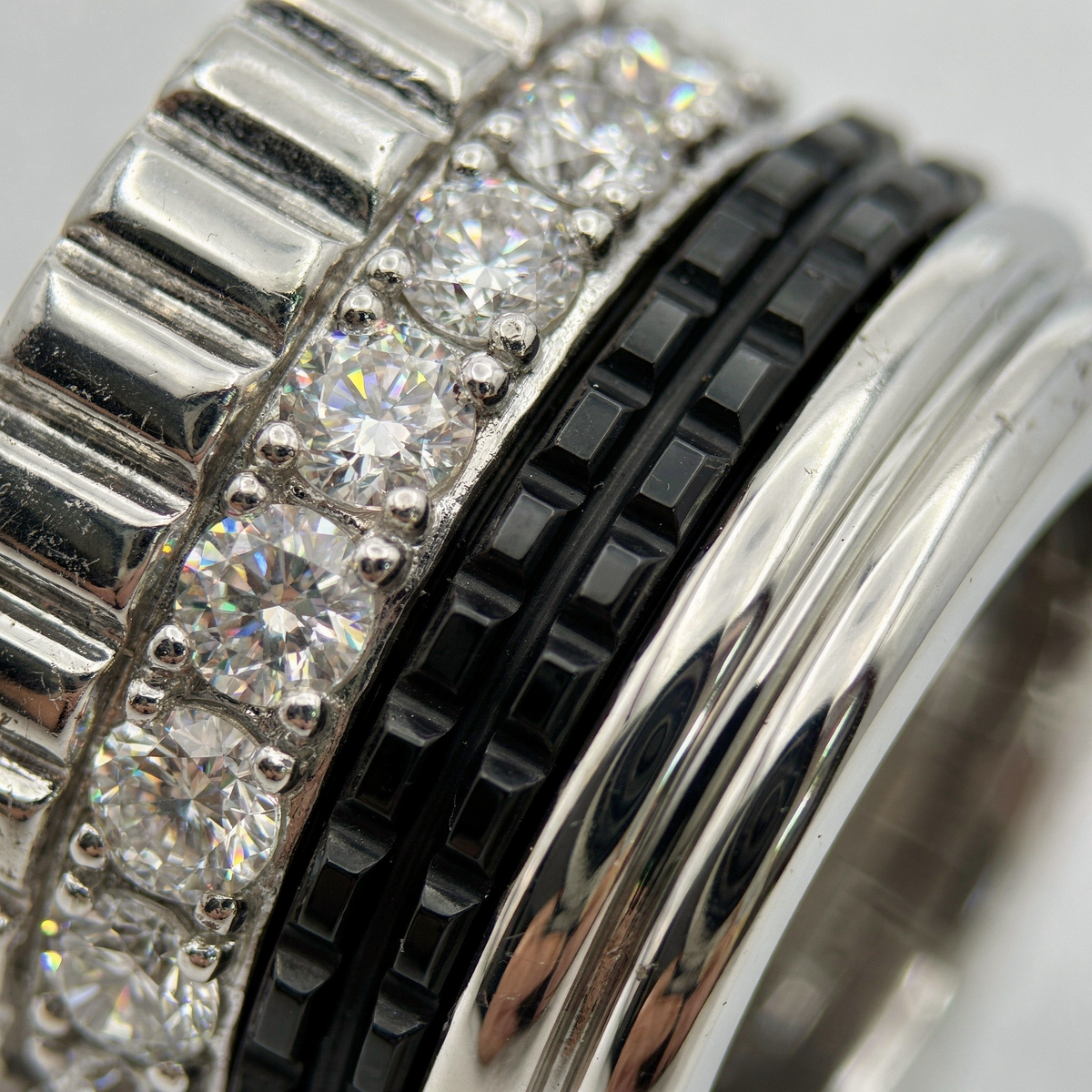 Quatre Necklace with White Round Stone – on White Gold