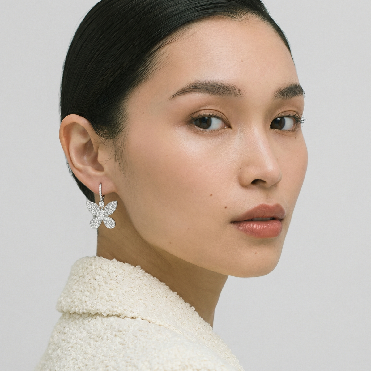 Butterfly Earrings with White Round Stone – on White Gold