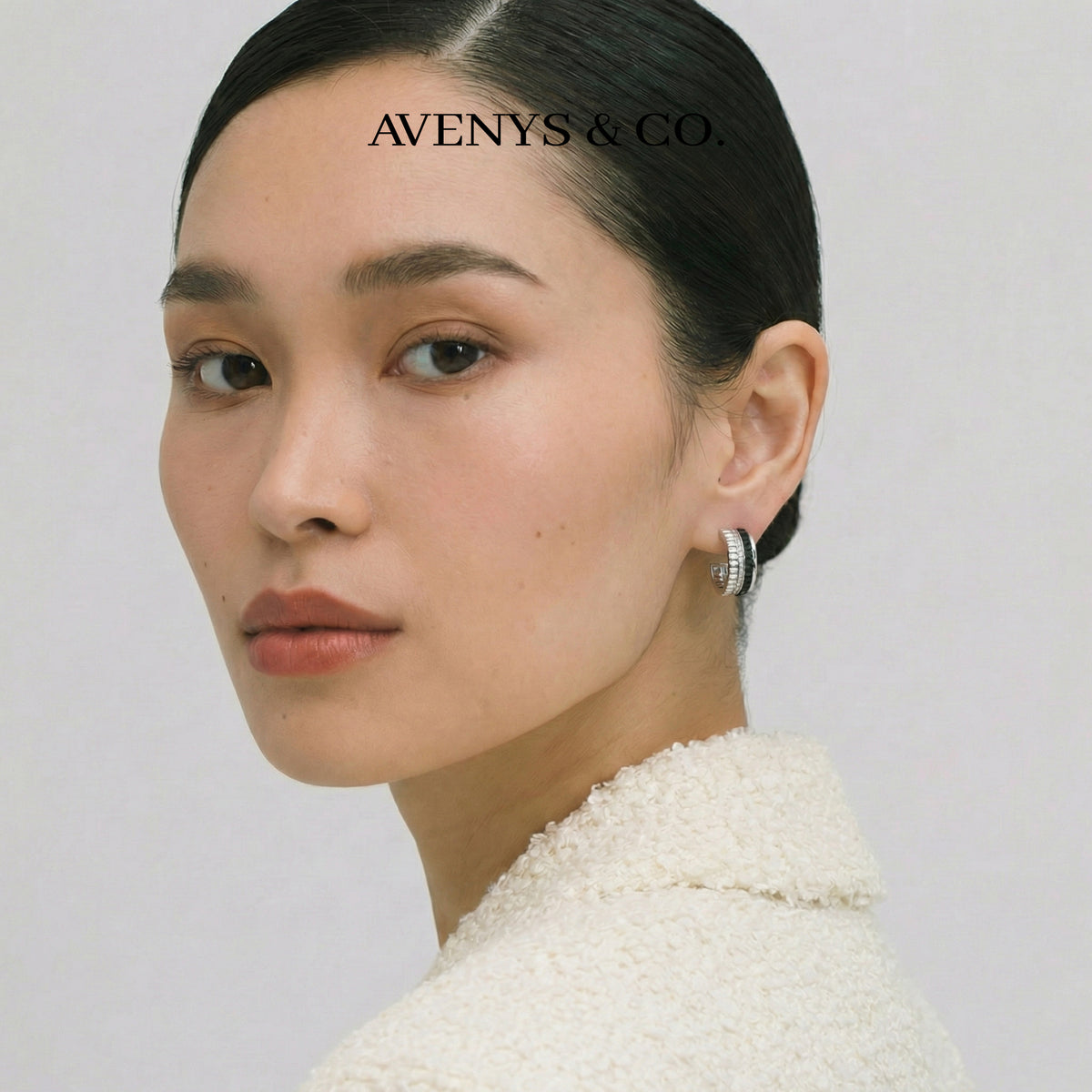 Quatre Earrings with White Round Stone – on White Gold