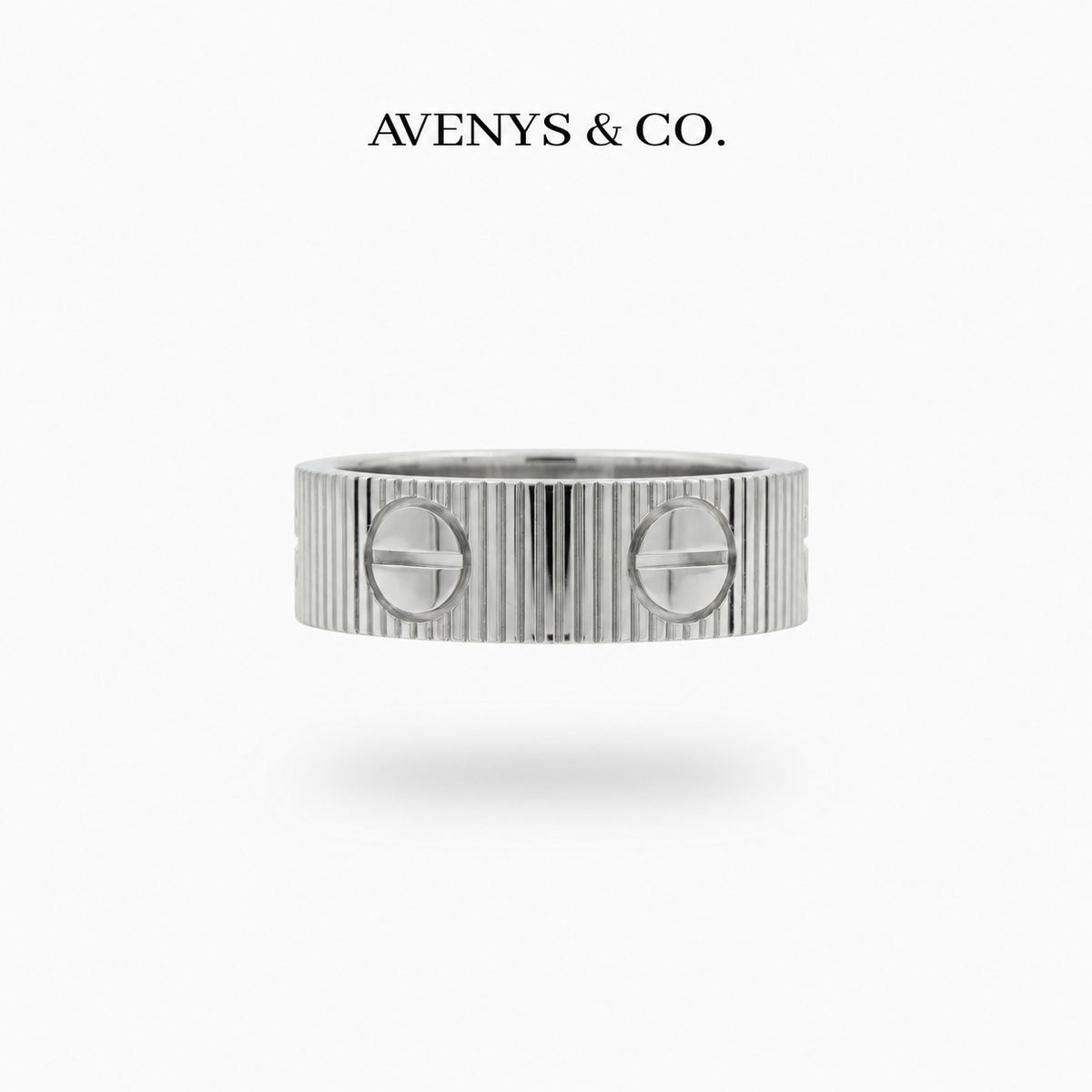 Loop Classic Ring – on White Gold