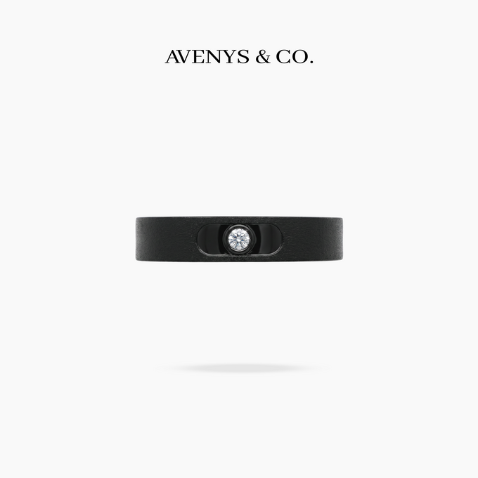 AV Glide™ Brushed Ring – on Black Gold, front view