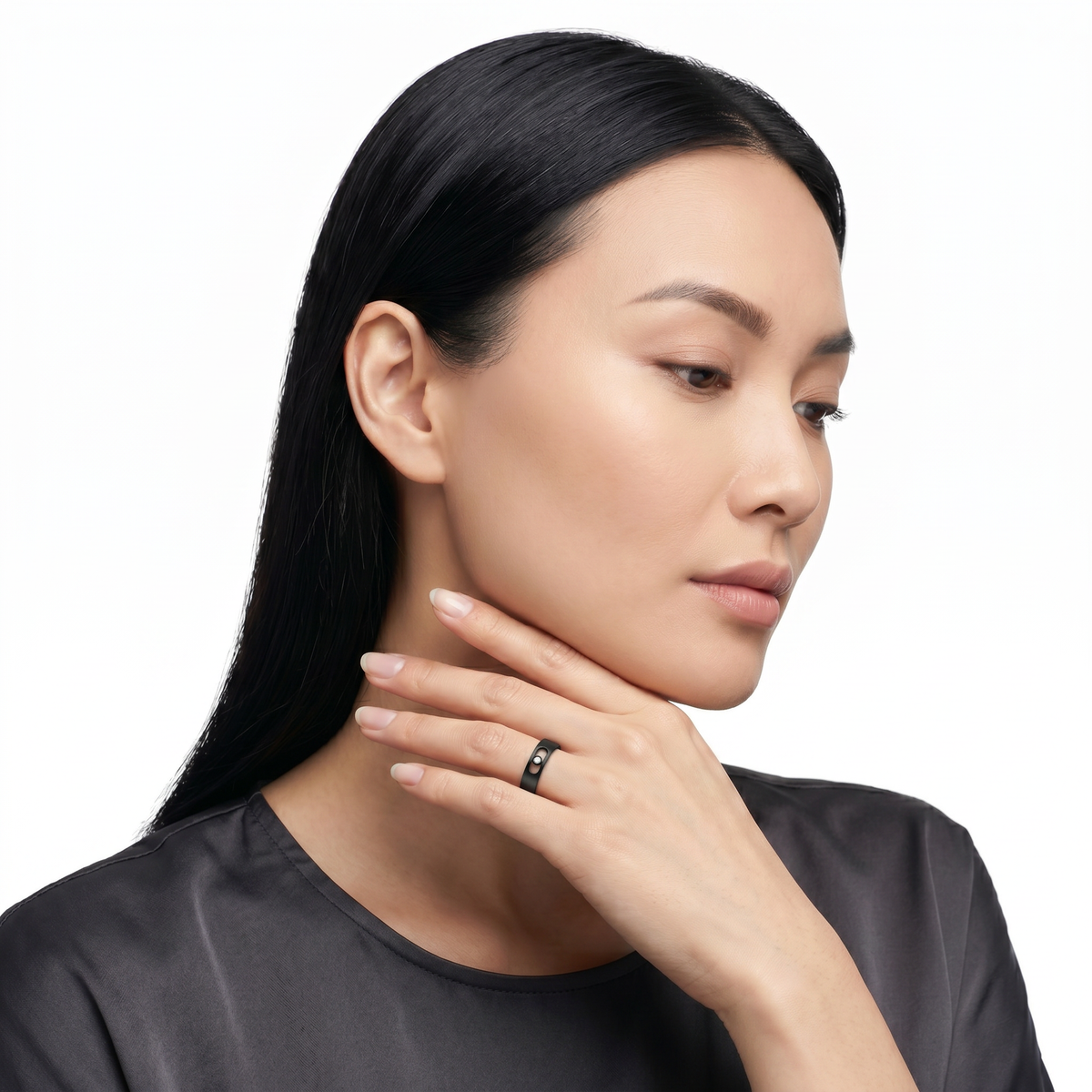 AV Glide™ Brushed Ring – on Black Gold, 6 Woman
