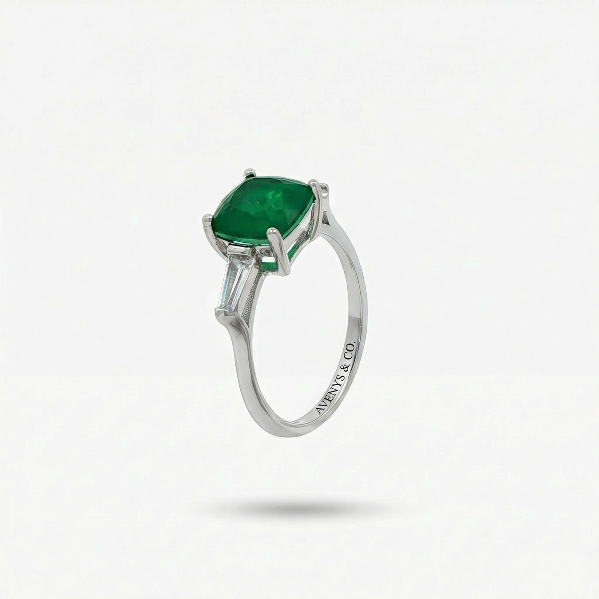 Princess Trilogy Ring with Green Princess Stone – on White Gold
