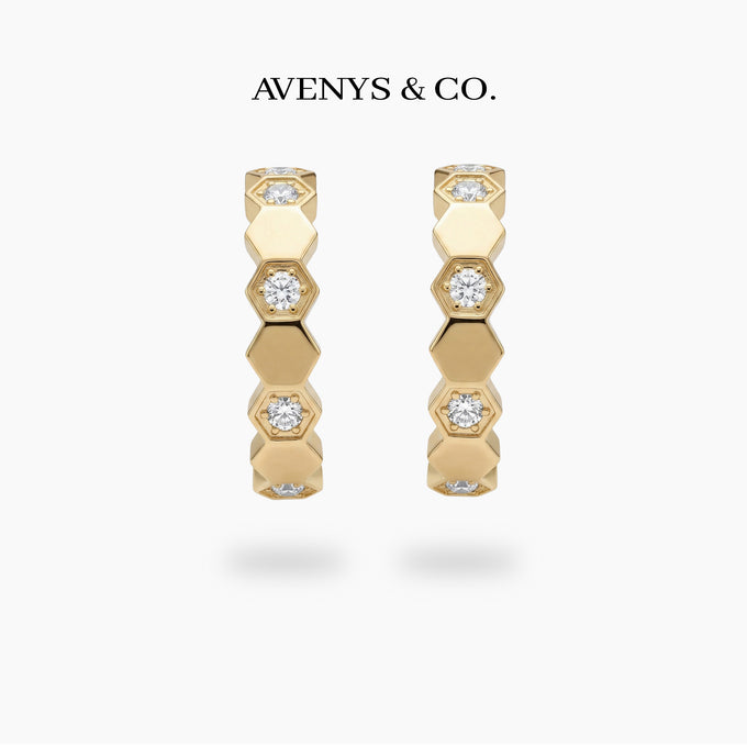Honeycomb Earrings with White Round Stone – on Yellow Gold