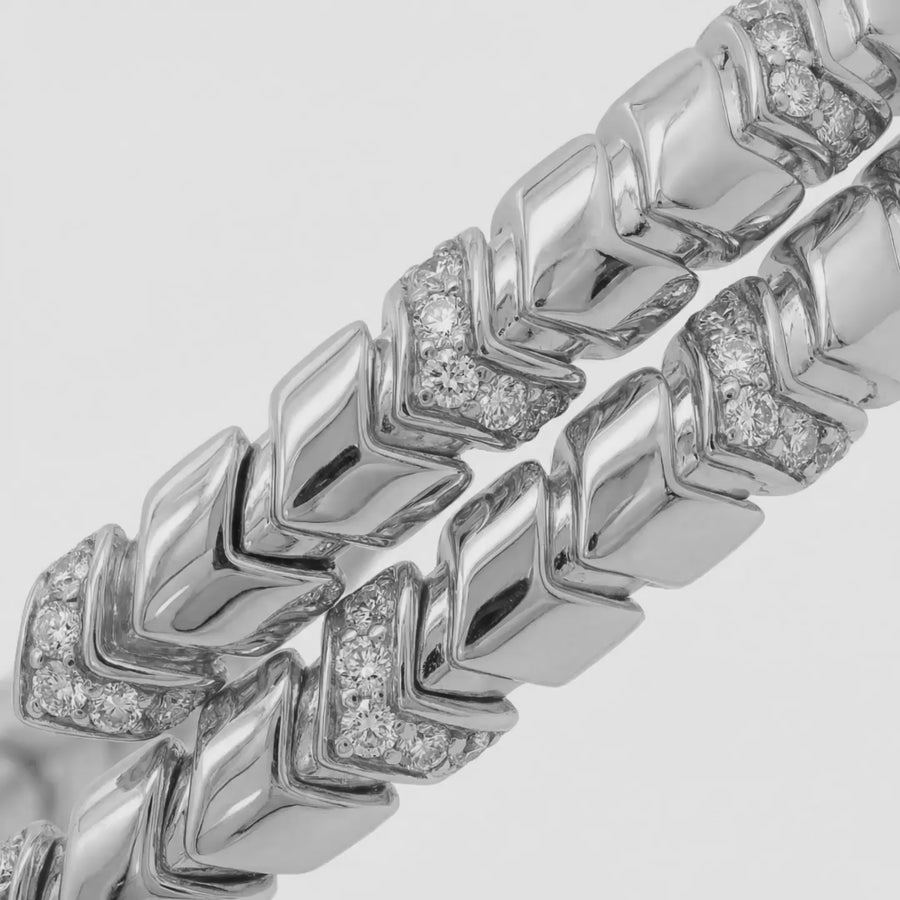 Chevron  Bangle with White Round Stone – on White Gold — WEB product video